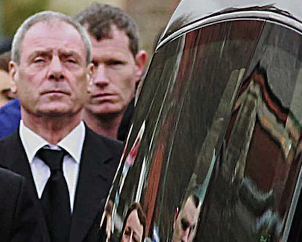 images/JohnHutch(left) athisbrother,-EddieHutchSnr's-funeralMay2016